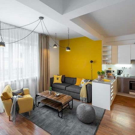 City Leaf Apartments Praga Esterno foto