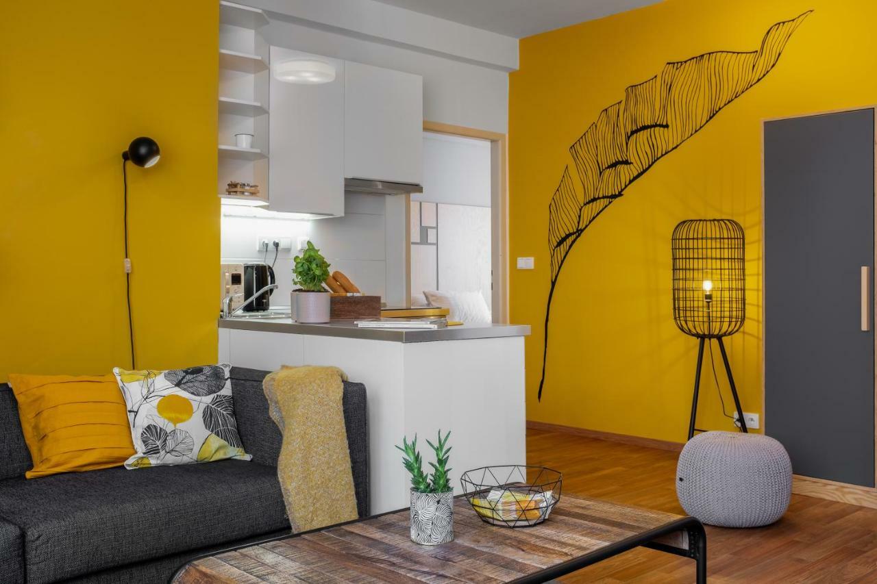 City Leaf Apartments Praga Esterno foto