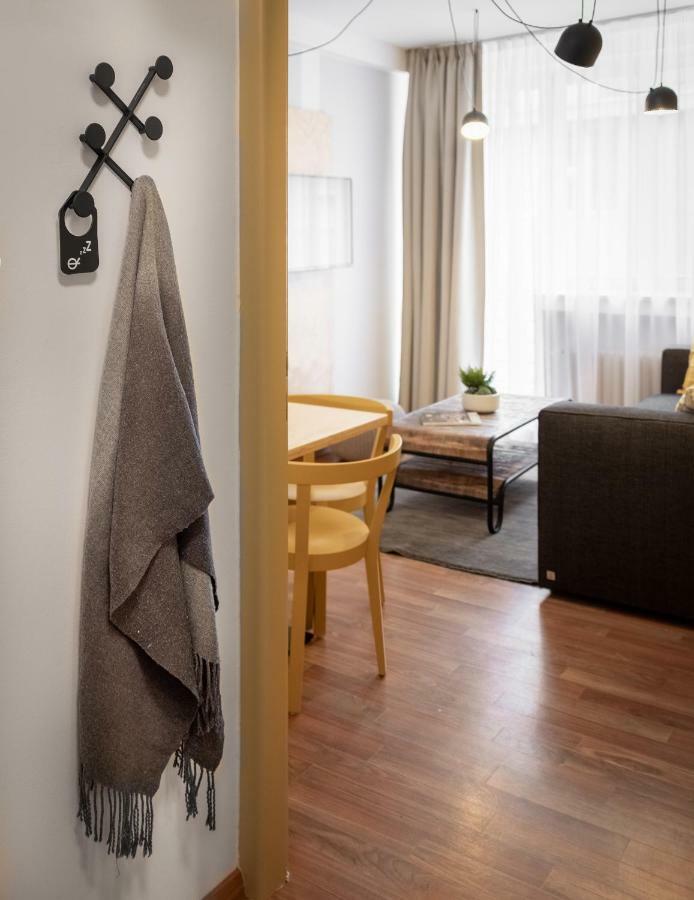 City Leaf Apartments Praga Esterno foto